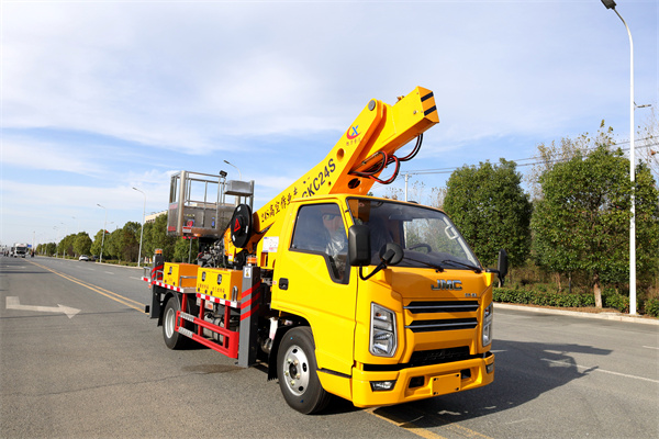 江鈴24米藍牌高空作業(yè)車